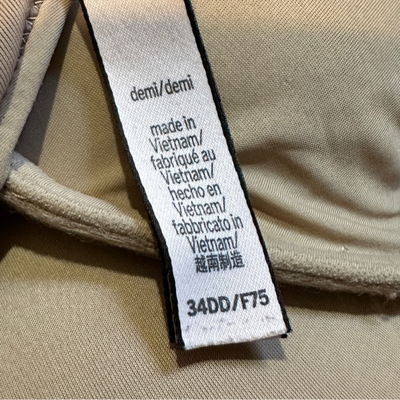 Victoria's Secret Underwire Demi Bra Lightly Padded Beige 34DD - Picture 14 of 15